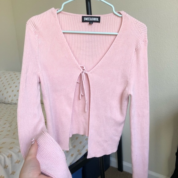 Tie front matching knit tank and cardigan💕 - Picture 5 of 7